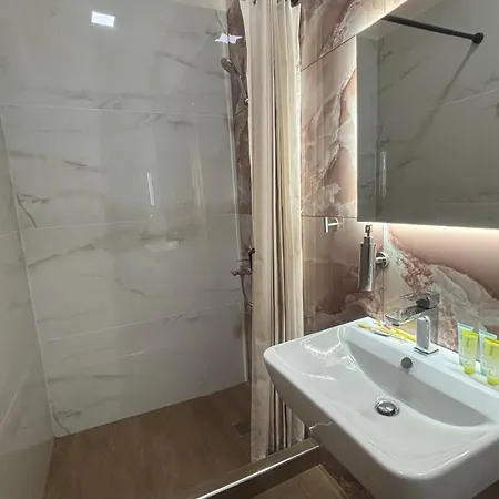Storks Apartman