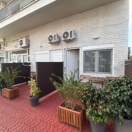 דירה Storks Korinós